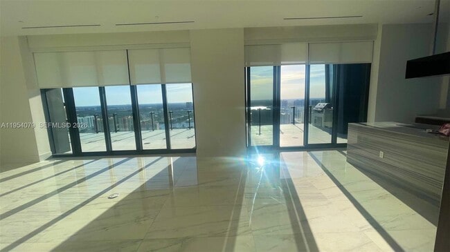 Building Photo - 17141 Collins Ave