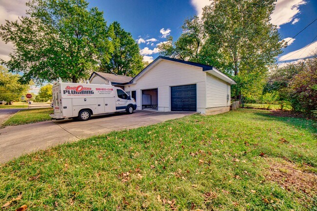 Building Photo - 3 Bed | 1 Bath | Tulsa