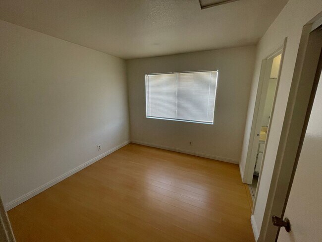 Building Photo - 24399 Fiji Dr
