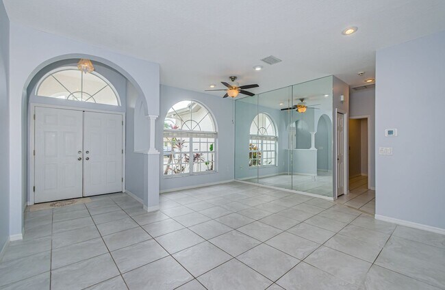 Building Photo - Pool Home in Trinity!