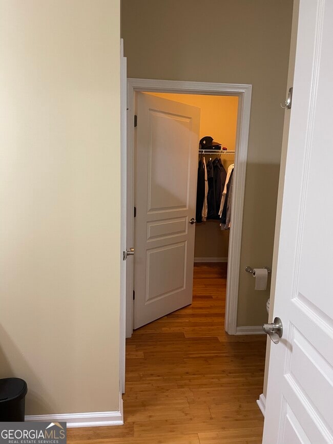 Building Photo - 610 Larch Looper Dr
