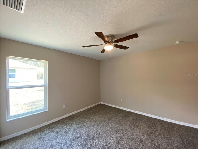 Building Photo - 6288 SW 151 Ln