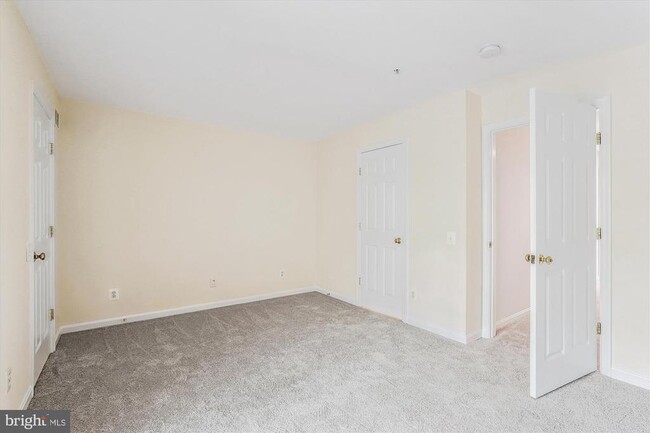 Building Photo - 333 Prettyman Dr