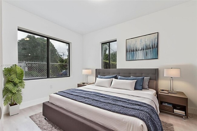 Building Photo - 858 NW 3rd St