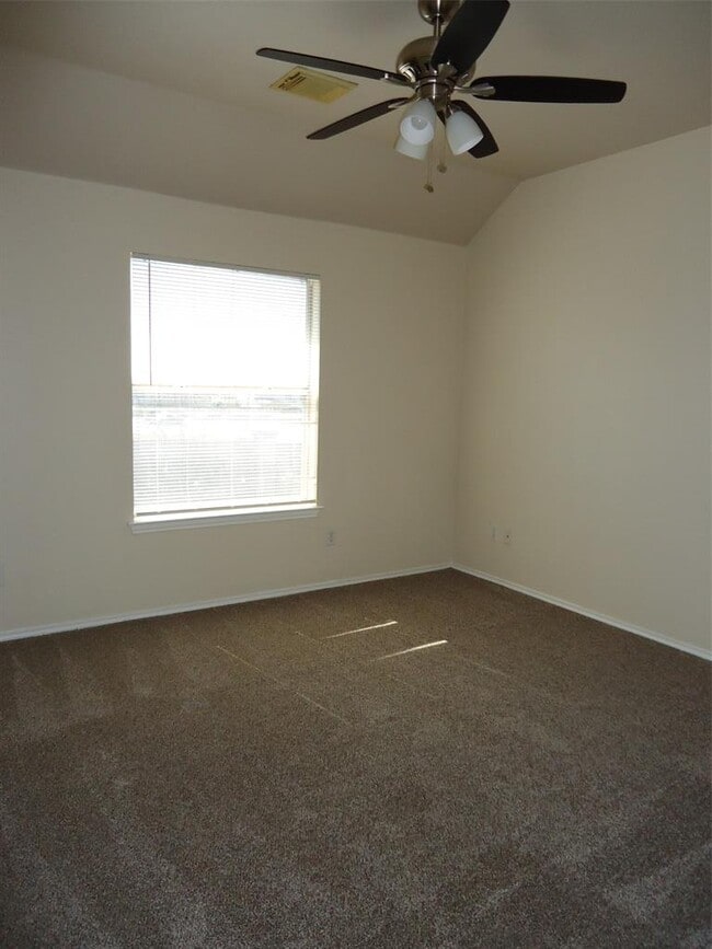 Building Photo - 2847 Southampton Way