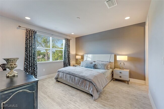 Building Photo - 6582 Monterey Point