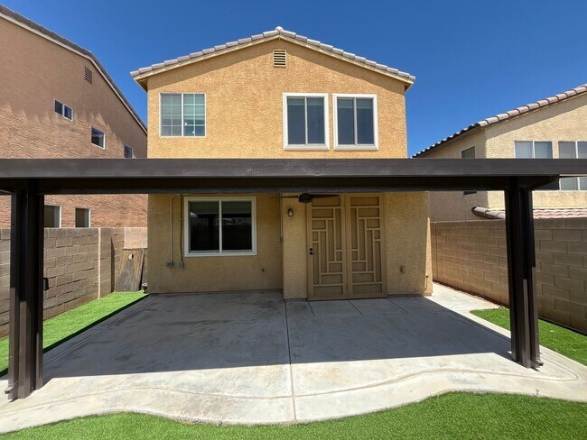 Building Photo - Stylish 3-Bedroom Home with Loft in Gated Community