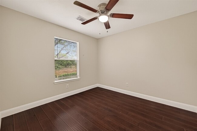 Building Photo - 16715 N Mist Dr