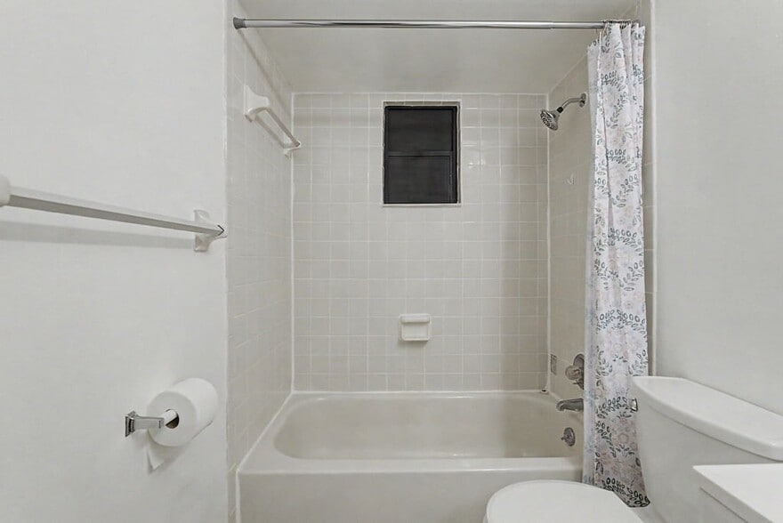 Building Photo - 3080 S Clematis Way