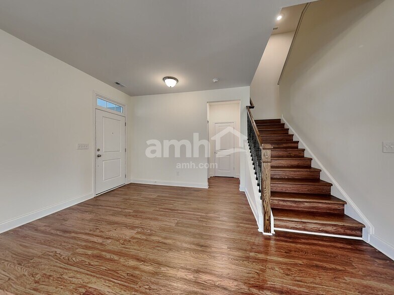 Building Photo - 301 Stowe Rd