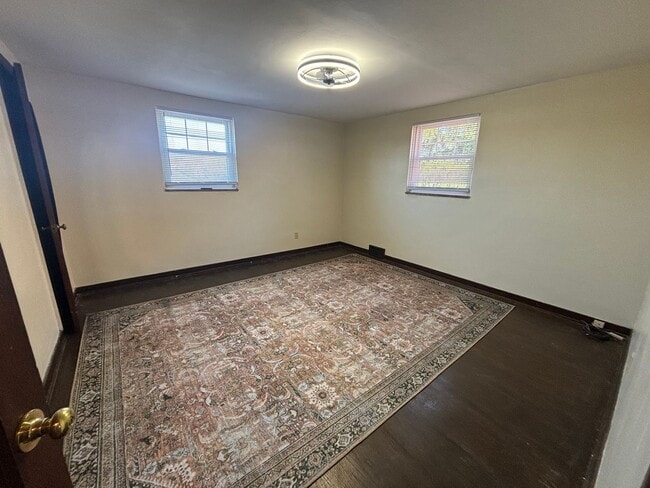 Building Photo - bev1552