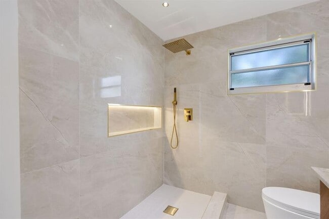 Building Photo - 3349 El Vedado Ct E