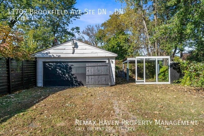 Building Photo - 11702 Brookfield Ave