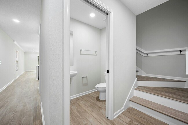 Building Photo - 2628 Kohn Rd