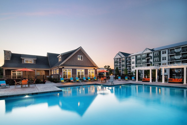 Salt Water Pool - Canal Crossing at Whitneyville West