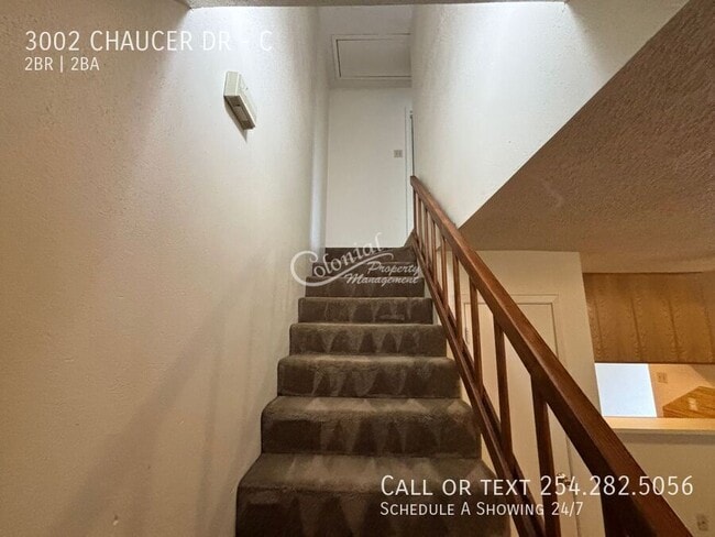 Building Photo - 3002 Chaucer Dr