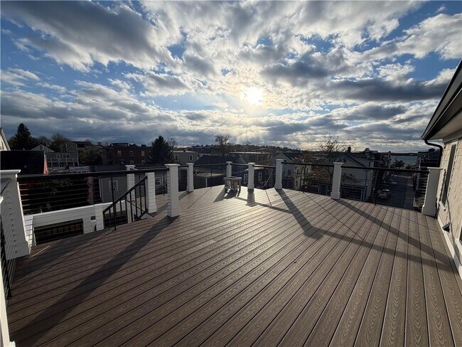 Building Photo - 9-9 Dearborn St