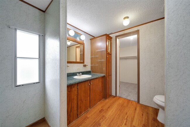 Building Photo - 2 Jacob St