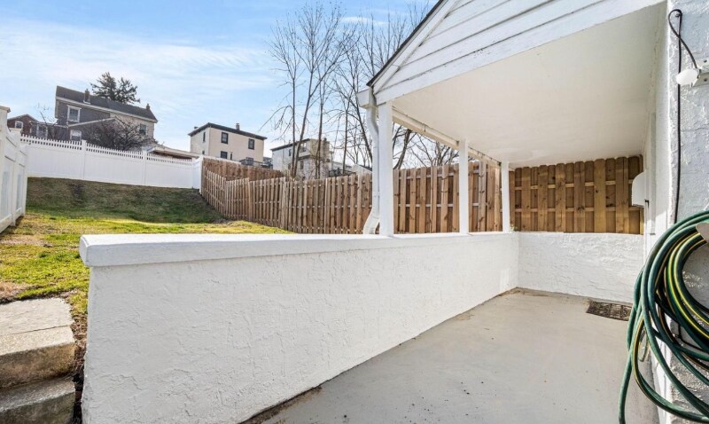 Building Photo - 230 Church St