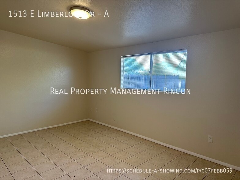 Building Photo - 1513 E Limberlost Dr