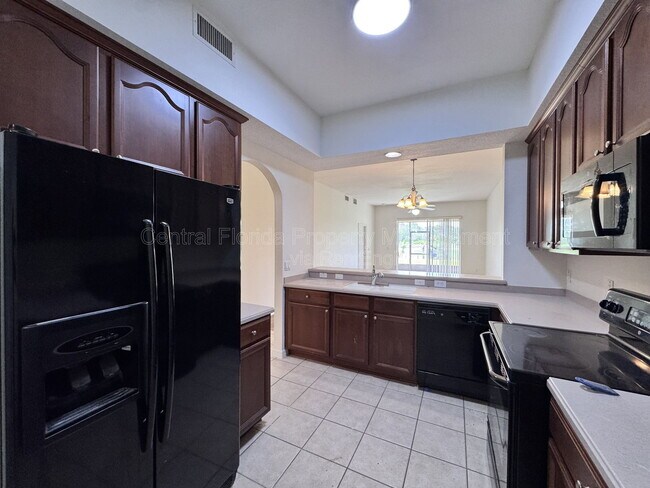 Building Photo - 9447 Myrtle Creek Ln