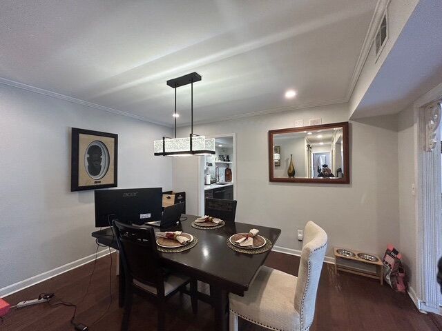 Building Photo - 6851 Roswell Rd