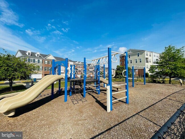 Building Photo - 42699 Wardlaw Terrace