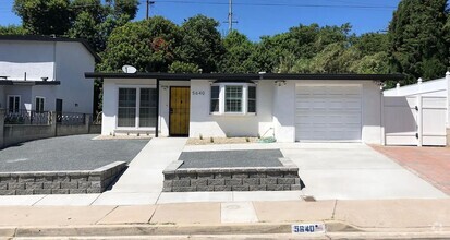 Building Photo - 2 Bedroom, 1 Bath Home with Modern Upgrade...