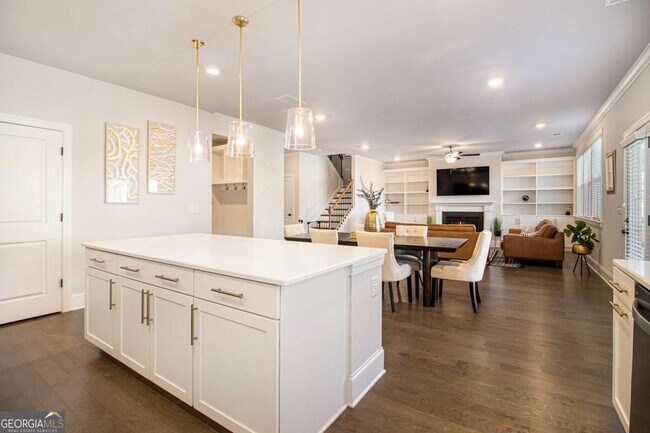 Building Photo - 603 Skye Ct