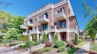 Building Photo - 602 West Blvd