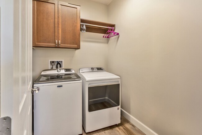 Building Photo - 30737 S Osprey Dr