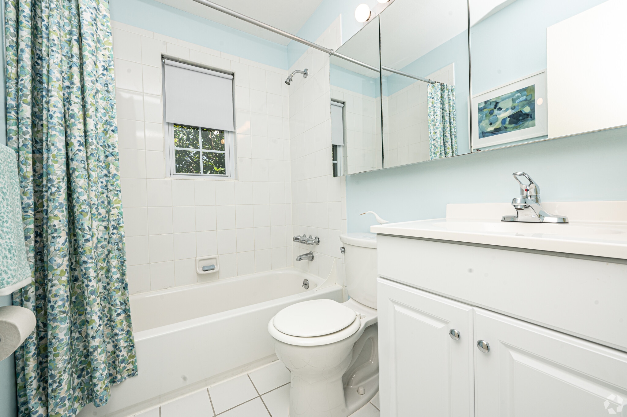 Model 1C Bathroom - The Harbour Club