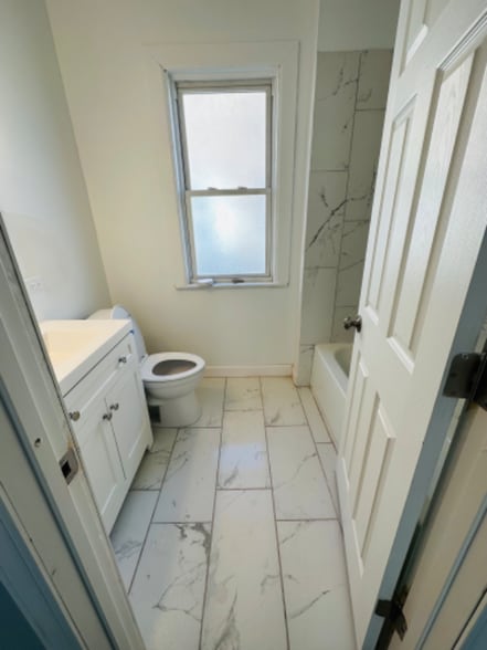 Building Photo - 8841 S Muskegon Ave