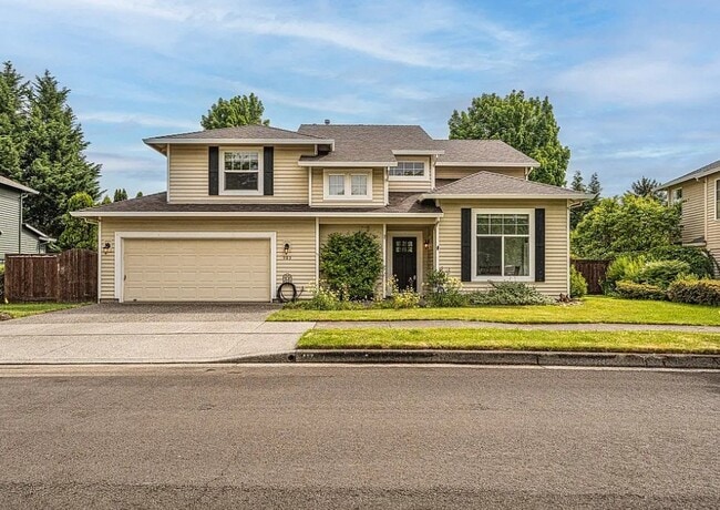 Building Photo - 983 NE Ayrshire Dr