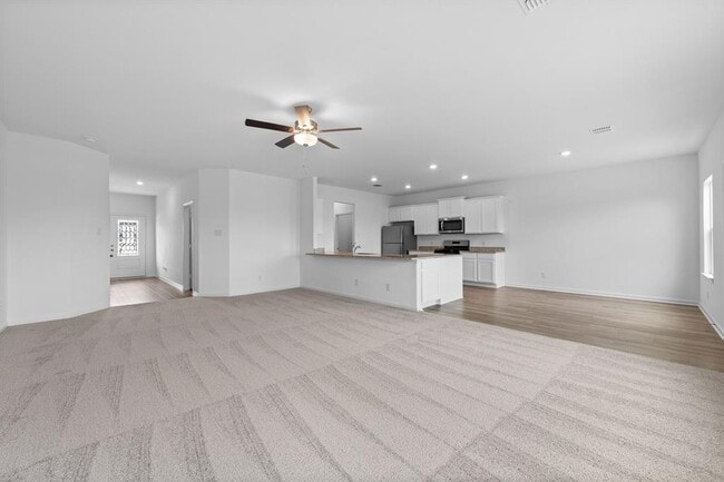 Building Photo - 235 Surrey Oaks