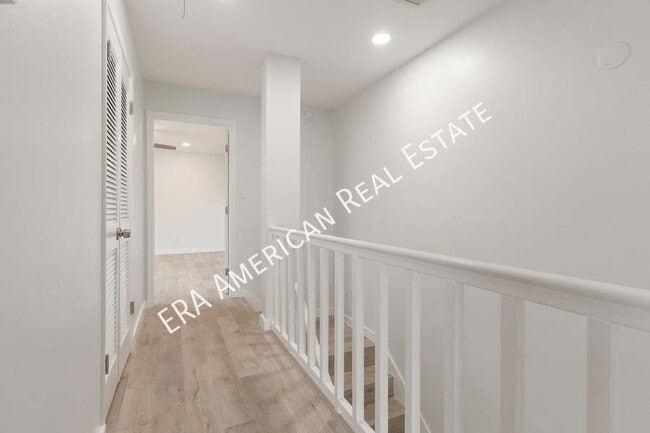 Building Photo - 228 Amberjack Dr