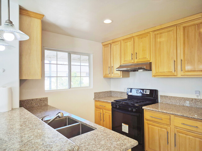 Kitchen - 2023 Sichel St