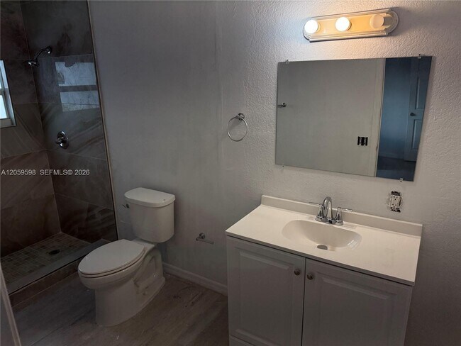 Building Photo - 15430 SW 194th Ave