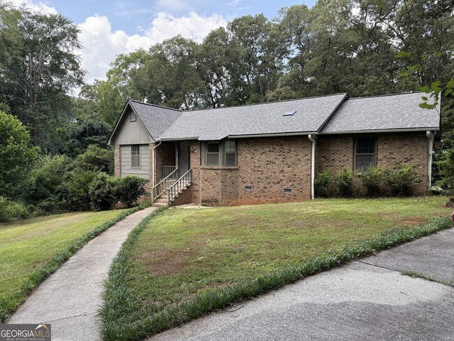 Primary Photo - 105 Crestwood Cir