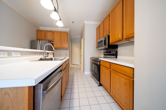 Building Photo - 17870 Cobblestone Way