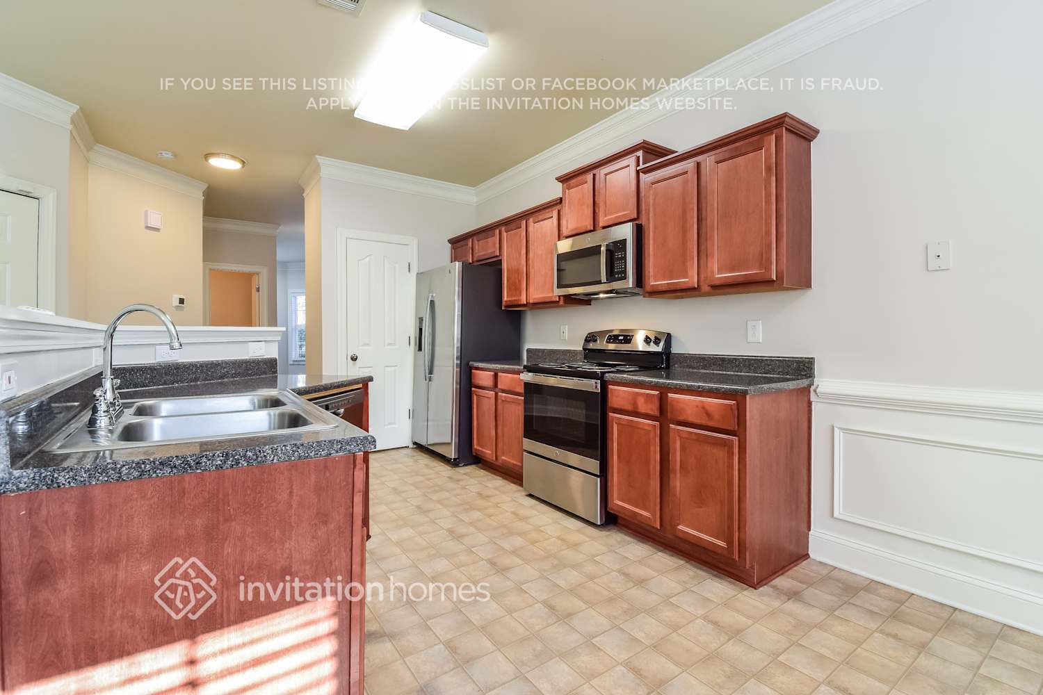 Building Photo - 2096 Barberry Dr