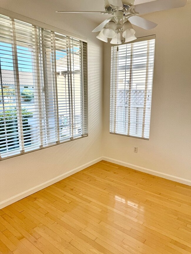Building Photo - 55+ Community Sun City Roseville