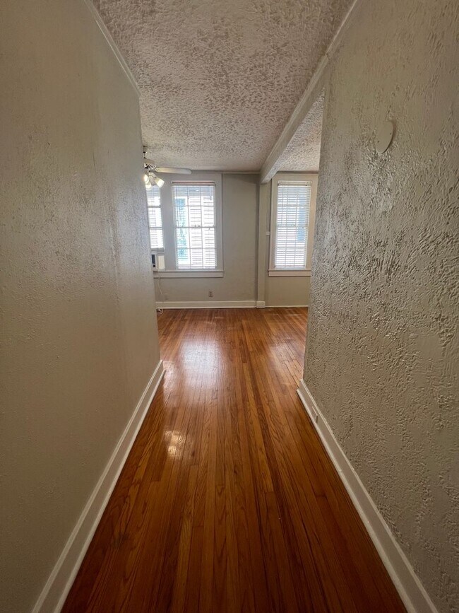 Building Photo - 1301 Napoleon Ave