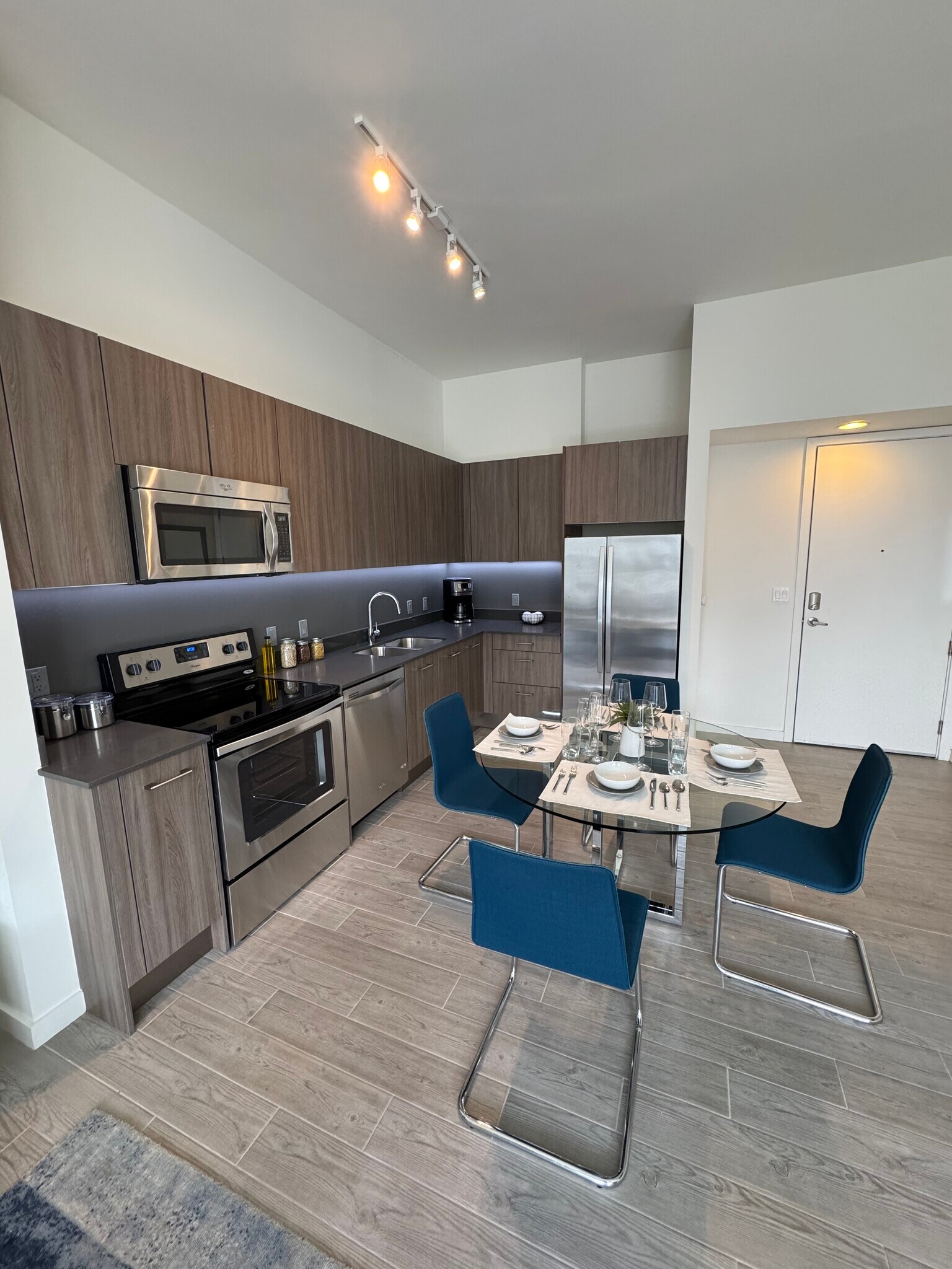 Building Photo - 342 NE 35th St