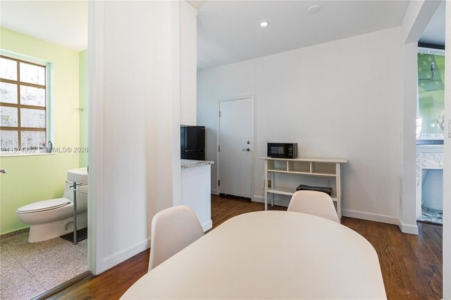 Building Photo - 439 15th St