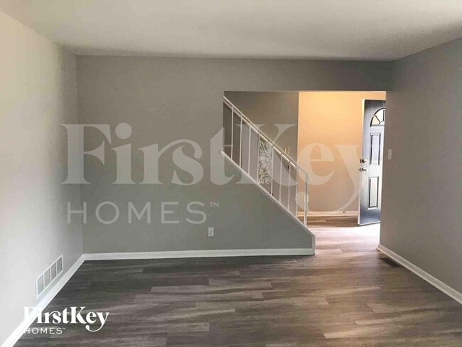 Building Photo - 1758 Hilltree Dr