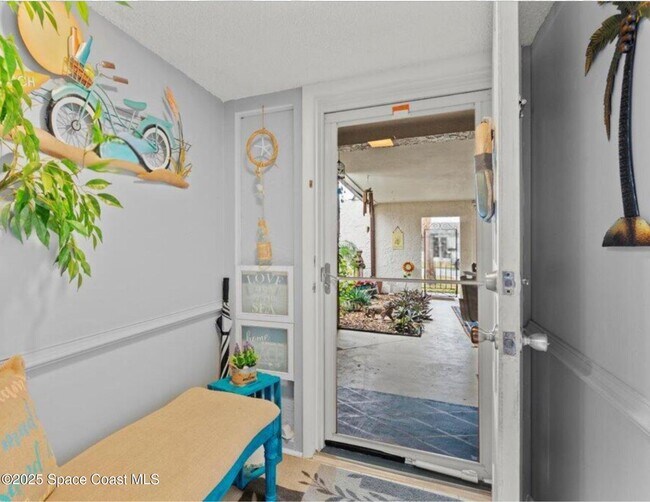 Building Photo - 2578 Demaret Dr