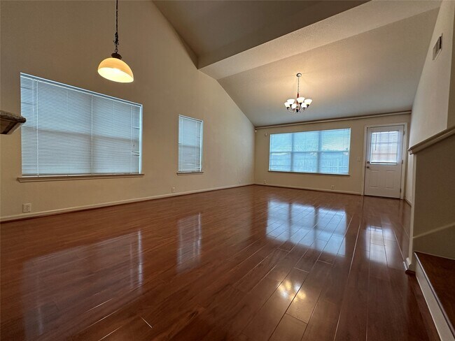 Building Photo - 14915 Sugar Sands Dr