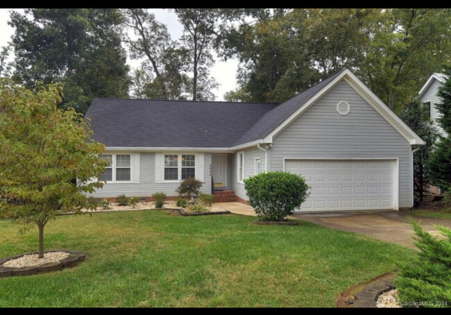 Primary Photo - 2024 Hilltop Rd
