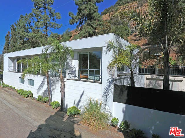 Building Photo - 2678 Woodstock Rd